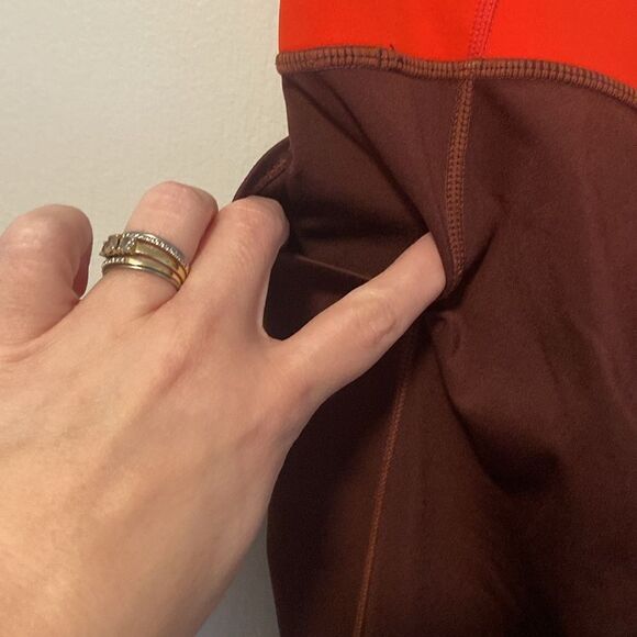 Athleta Red Orange & Maroon Tenacity 7/8 Tights Size Medium - Picture 6 of 9